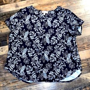 Philosophy short sleeve floral blouse size 2X